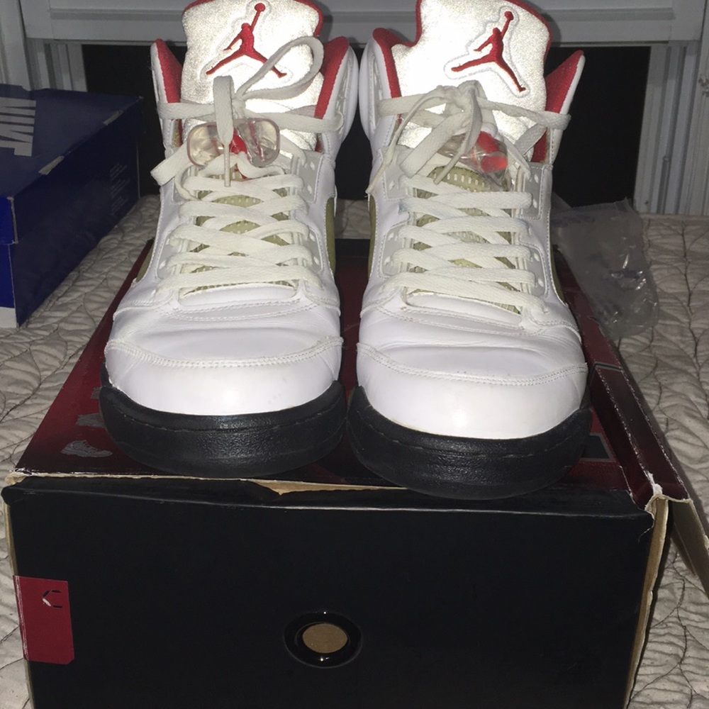 CDP Air Jordan 5 Size 12 Fire Red